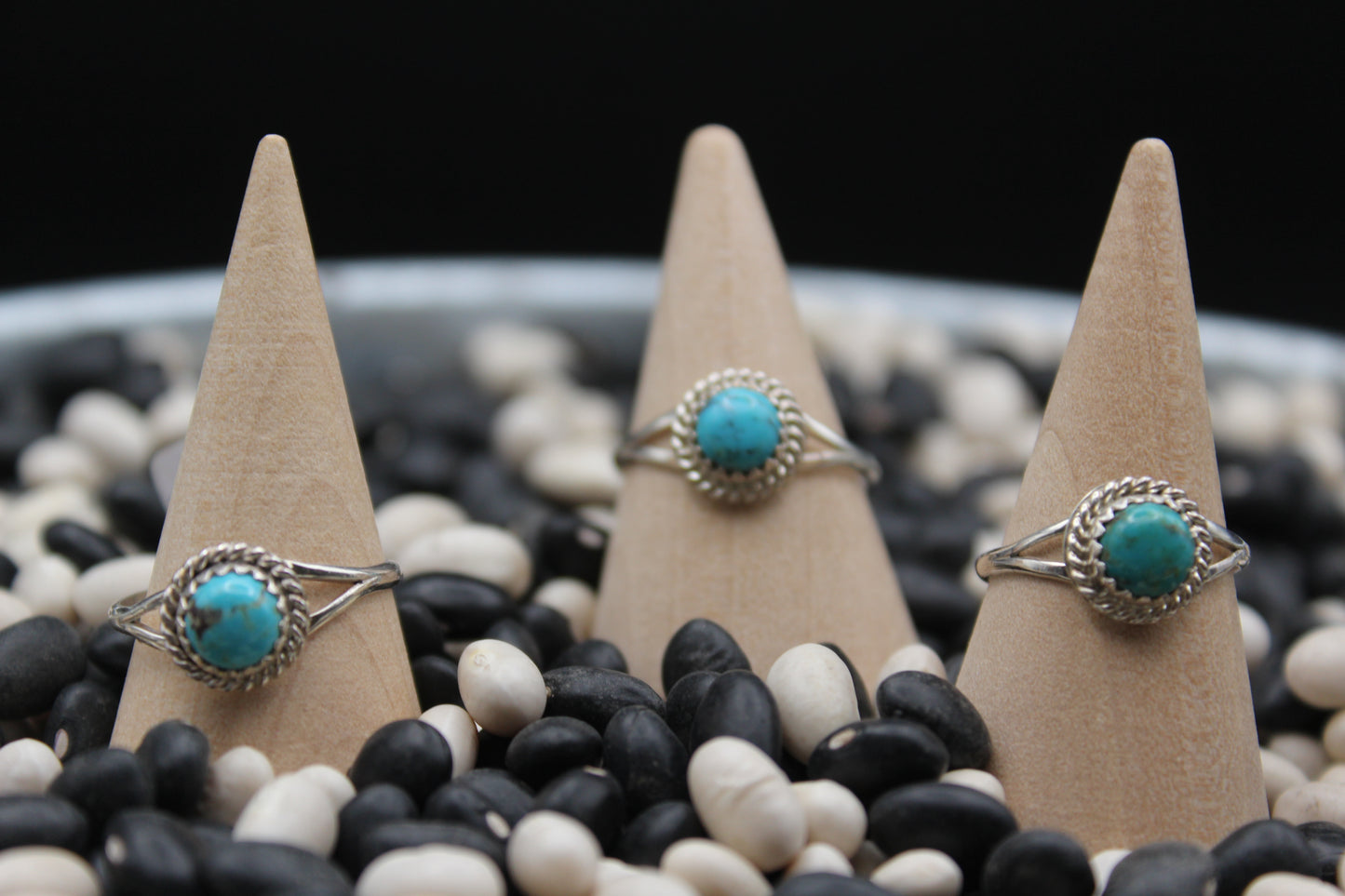 Classic Native American Turquoise Ring – Sterling Silver with Twisted Wire & Sawtooth Bezel