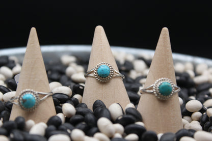 Classic Native American Turquoise Ring – Sterling Silver with Twisted Wire & Sawtooth Bezel