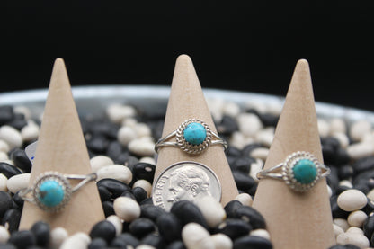 Classic Native American Turquoise Ring – Sterling Silver with Twisted Wire & Sawtooth Bezel